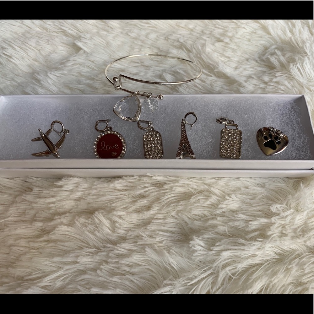 Silver Adjustable bracelet with charms - Picture 11 of 11